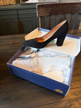 Black Suede Pointed-Toe Block Heel Pump - Women’s